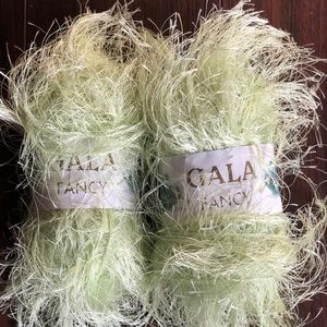 Gala Fancy Light Mint Green Fur Yarn Lots Skeins